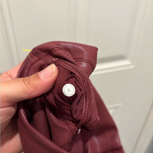 Lululemon Wunder Train High-Rise Tight 25" *Foil Radiate Foil Print Red Merlot - Picture 6 of 6